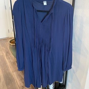 Medium old navy blue dress